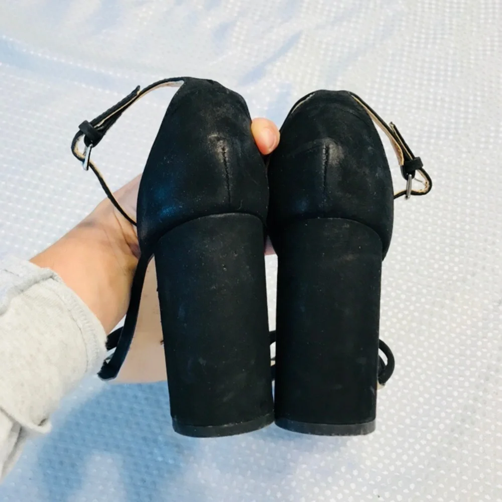 Tony bianco heels‎